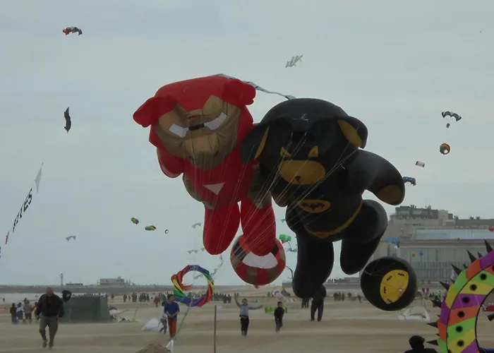 Belle Epoque Holidays דירה